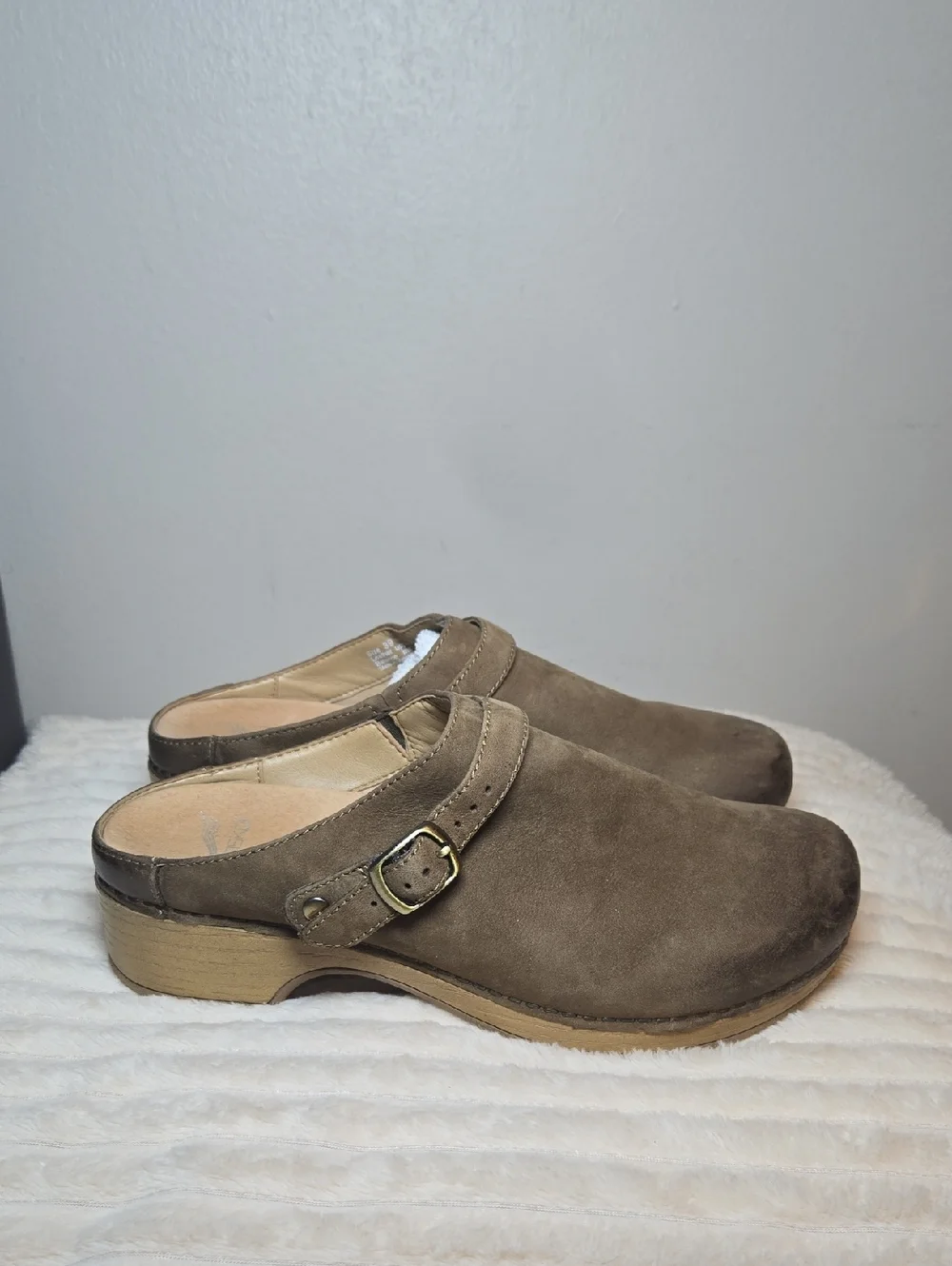 Dansko Women's Berry in Mushroom Burnished Nubuck Mule - Picture 3 of 13